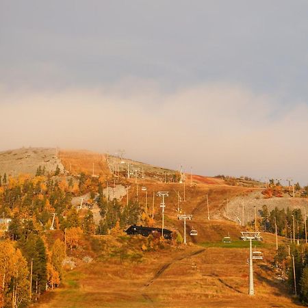 Ski-Inn Hotel Pyhaetunturi Екстер'єр фото