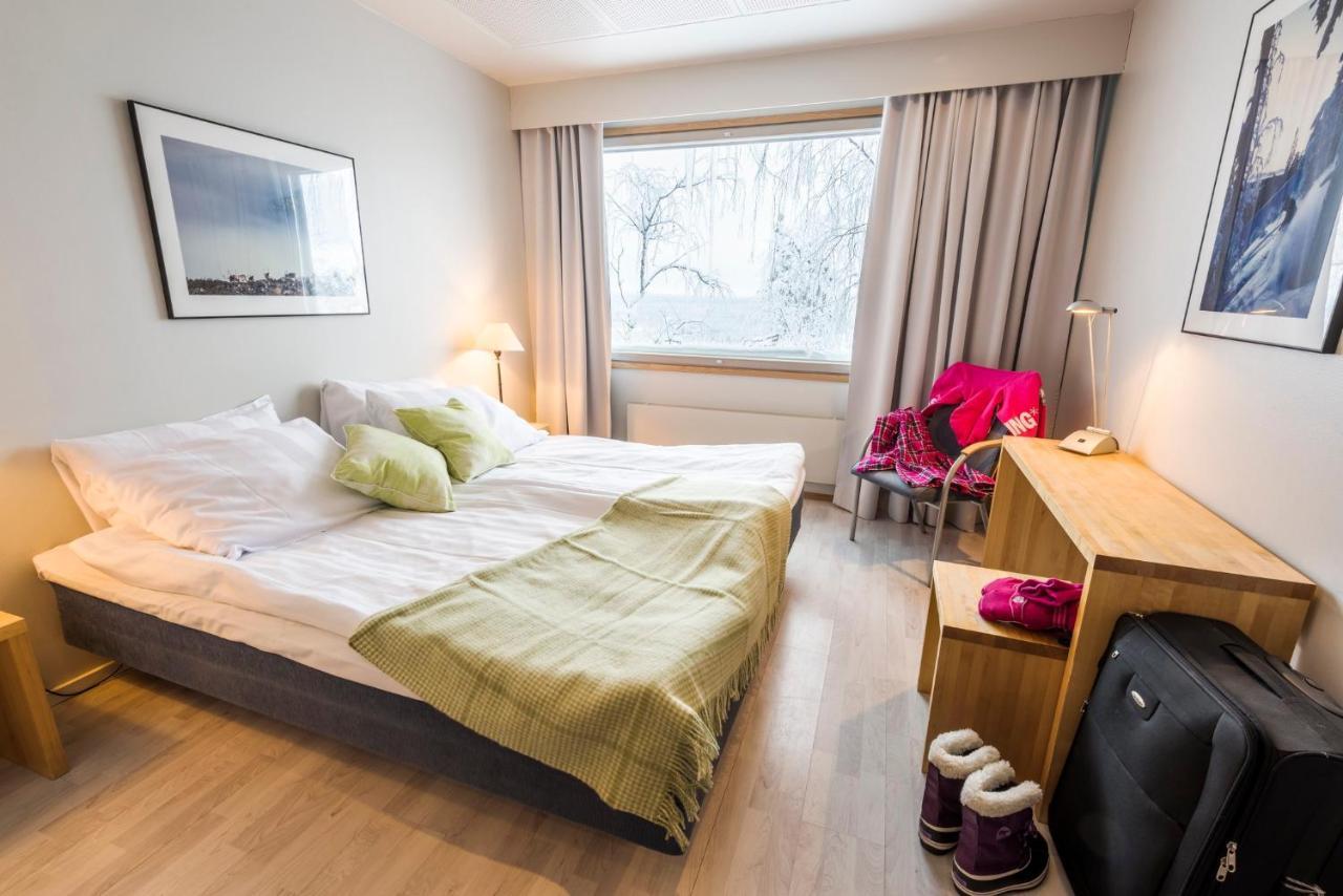 Ski-Inn Hotel Pyhaetunturi Екстер'єр фото
